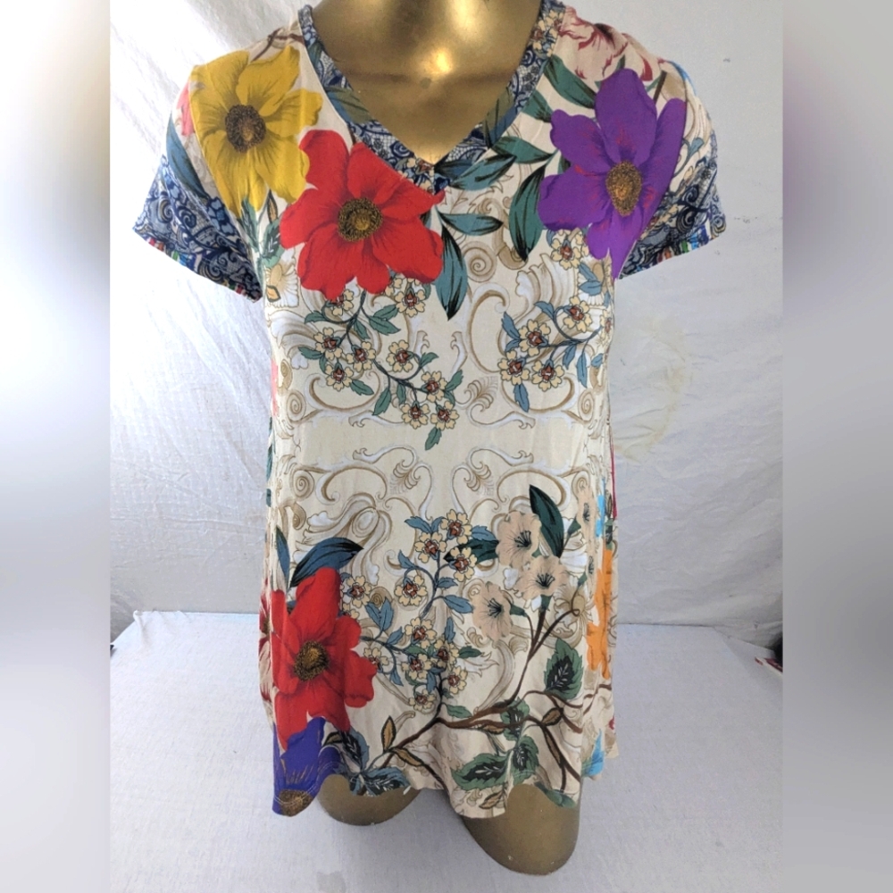 Johnny Was Beautiful Floral Blouse XXS